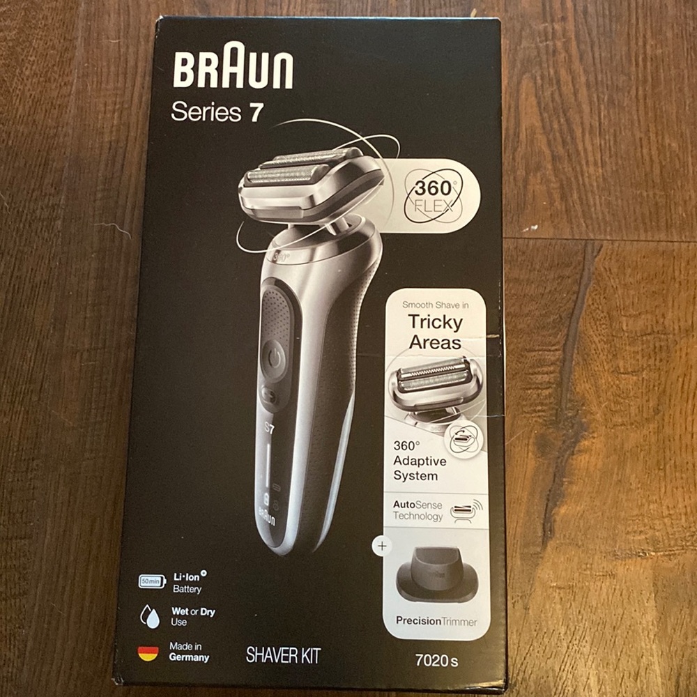 Braun series 7 360 degree flex shaver kit